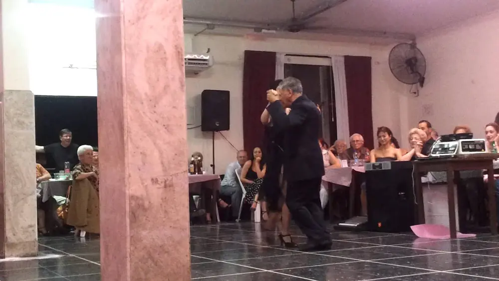 Video thumbnail for Teresita y Oscar Hector en Floreal Milonga 1