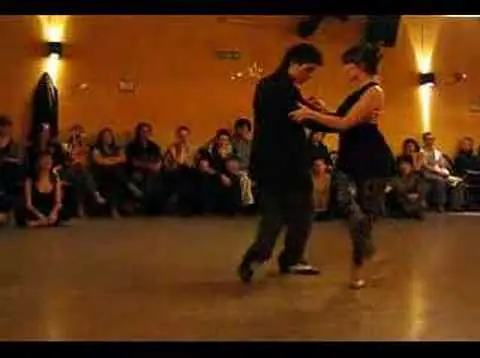Video thumbnail for Federico Naveira y Carolina del Rivero (2)