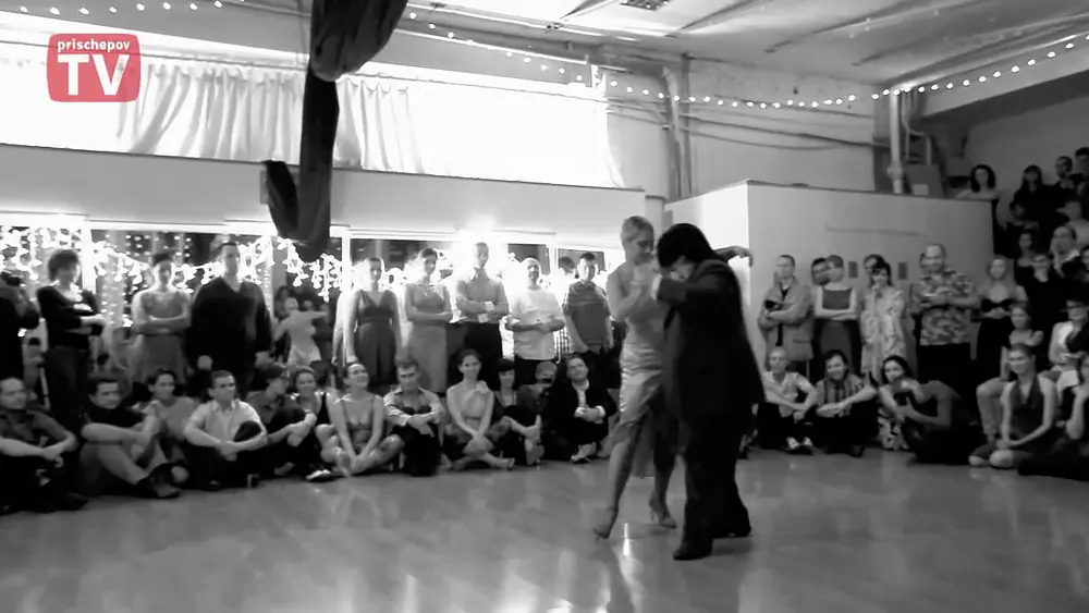 Video thumbnail for Alejandra Mantinan & Aoniken Quiroga, Milonga in "Planetango", 09.10.2010 (2)