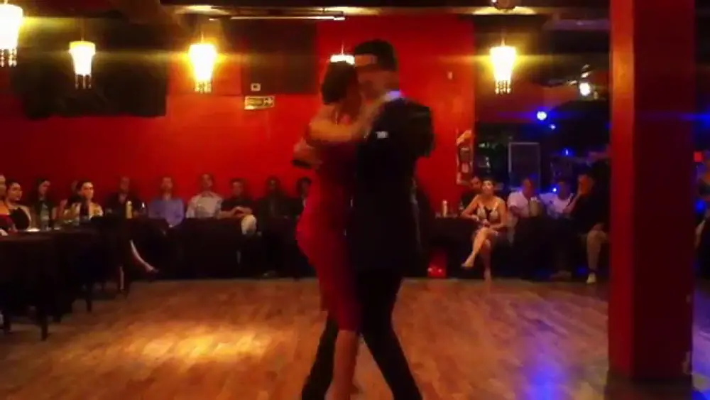 Video thumbnail for Bailaron Agustina Berenstien & Rodrigo Palacios, en la milonga de los domingos. Part.1 - 13/12/15