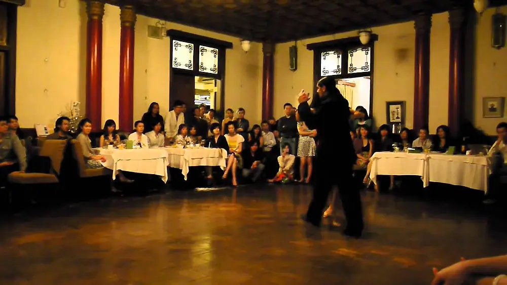 Video thumbnail for Andres Laza Moreno y Isabel Acuna in Fortress cafe 20110422 Part-2