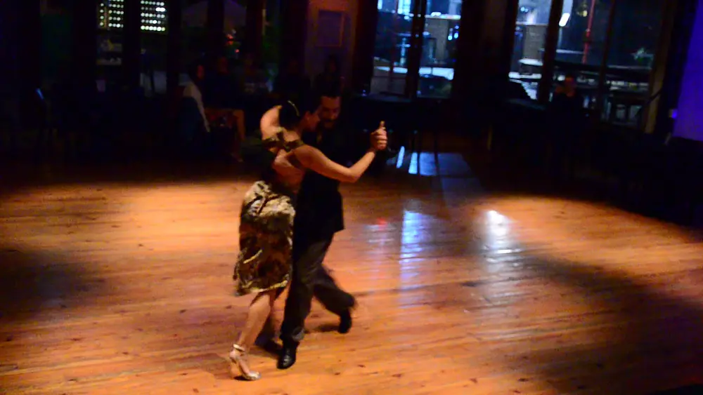 Video thumbnail for Anita Escobar y Adrián Luppi 2 . exhibición . 15/9/2019