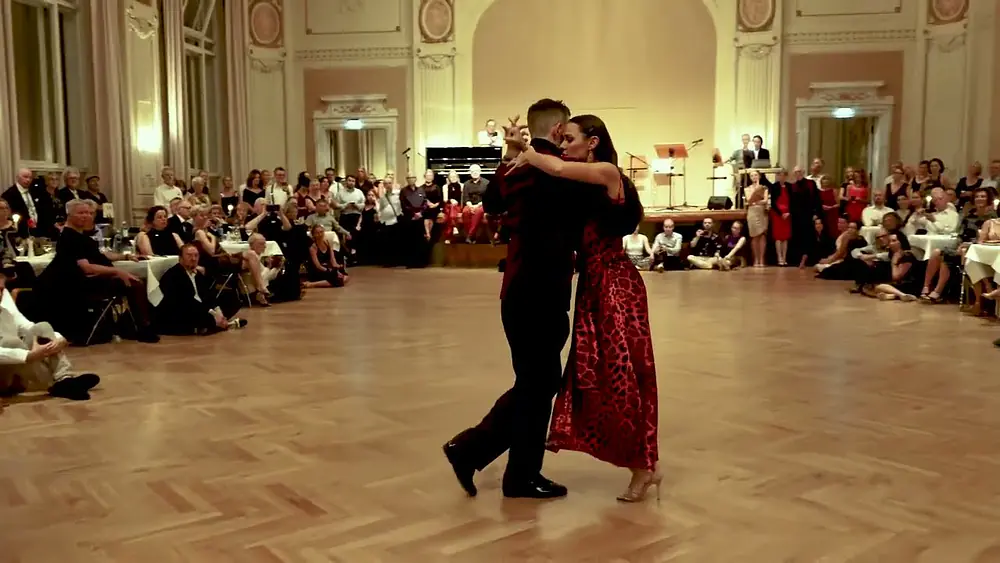 Video thumbnail for Elvira Lambo & Michael El Gato Nadtochi // Tangonacht Wuppertal 2023 / 1/4