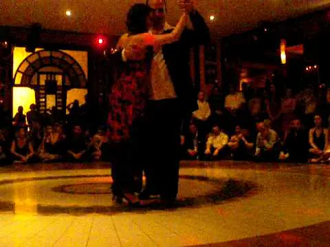 Video thumbnail for Horacio Godoy & Cecilia Berra en Istanbul Tango Ritual 2009