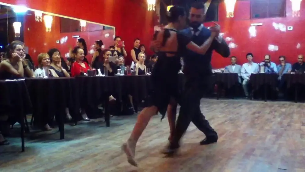 Video thumbnail for Bailaron Moira Castellano & Javier Rodríguez, en la Milonga de los domingos. Part.2 - 17/04/16