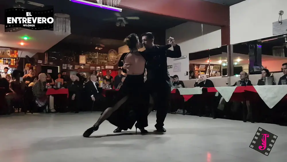 Video thumbnail for Laura Smart & Joaquin Besga || Derecho Viejo (Tango)