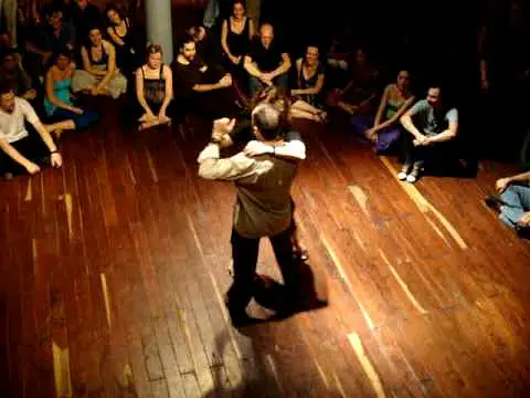 Video thumbnail for T.I.P. - Tv Gustavo Naveira y Giselle Anne Bs.As. Clase december 2008