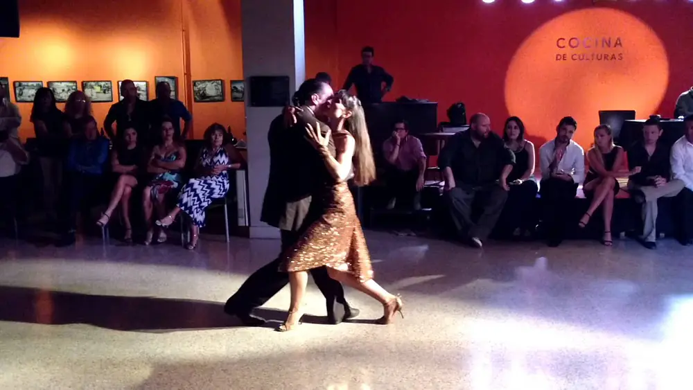 Video thumbnail for Lorena Ermocida & Pancho Martinez Pey 2-3 TANGO SALÓN EXTREMO CORDOBÉS