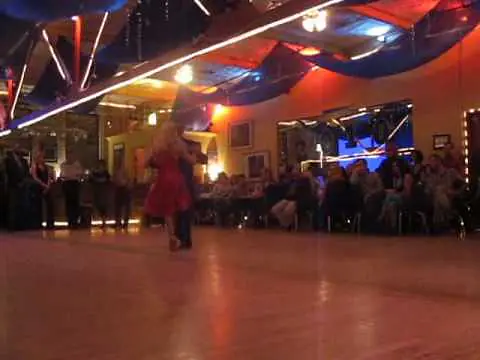 Video thumbnail for Elizabeth Olivera and Jorge Torres dance a Tango